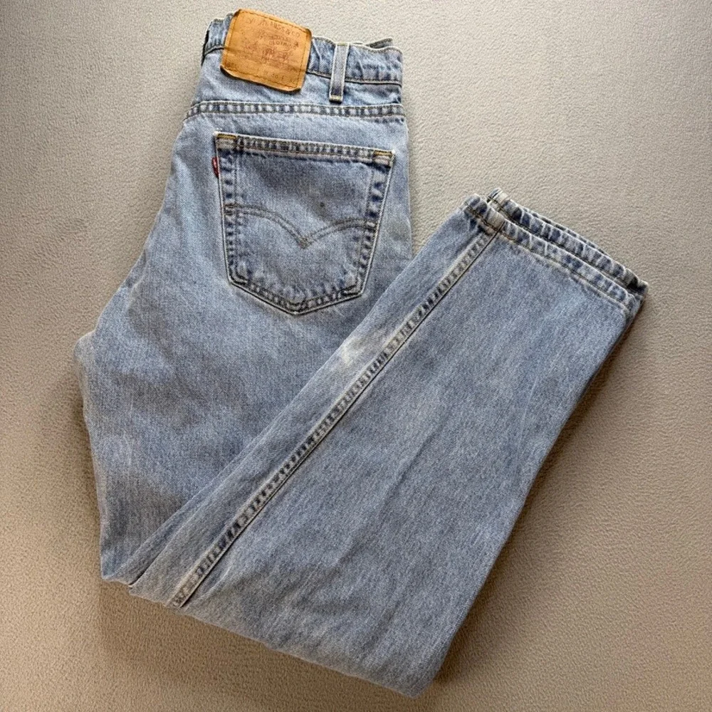 Vintage Levi's Jeans 550 Relaxed Fit‎ 36x32 Light Wash 90s Made in USA Tapered